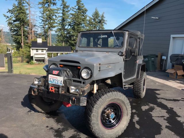 1966 toyota fj40 with hard top, hard doors (wing windows) 1/2 doors (metal)