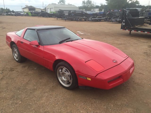 chevy corvette 1990 / does not run / sale trade parts / 350 v8