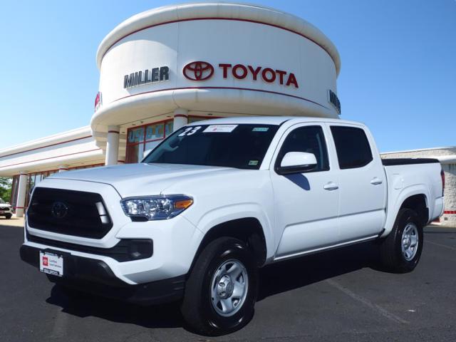 2023 toyota tacoma sr