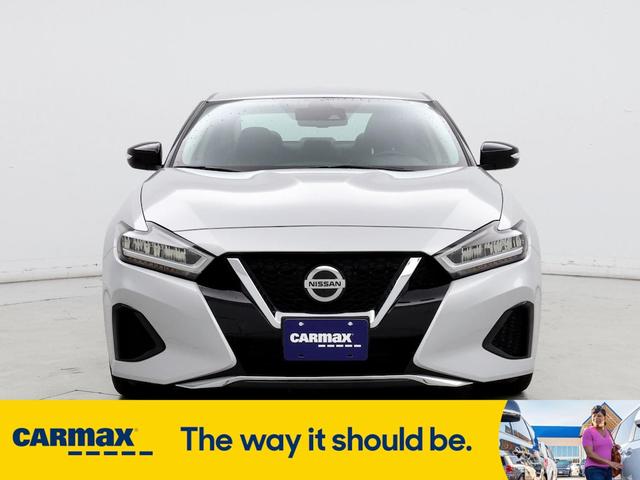 2021 nissan maxima sv