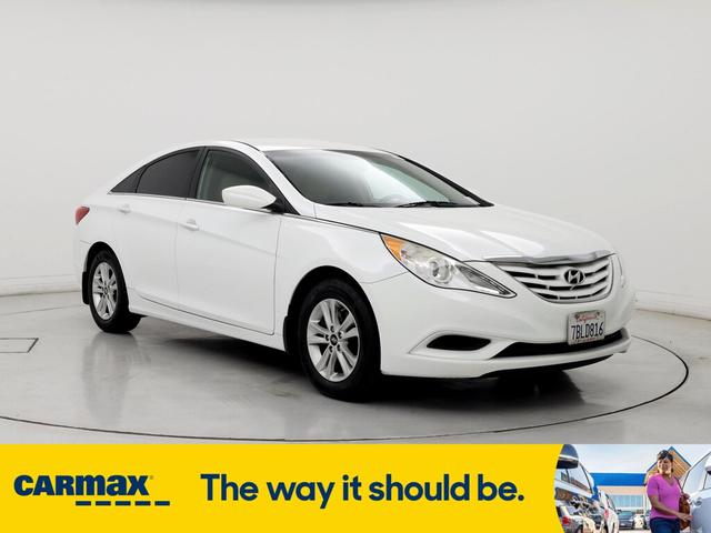 2013 hyundai sonata gls