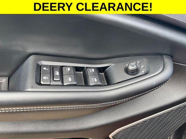 2022 jeep grand cherokee altitude