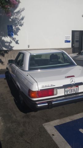 1989, 2 door 560sl convertible. 2 owners. clean title recent smog