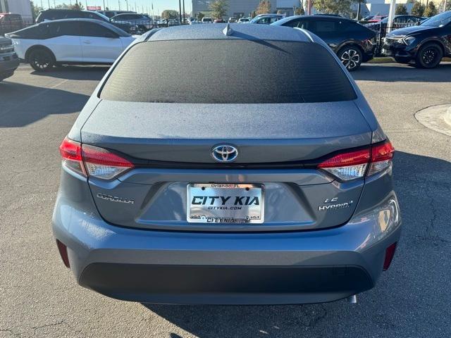 2023 toyota corolla hybrid le