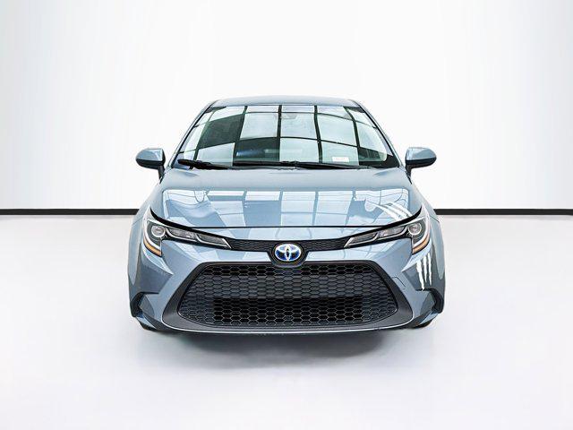 2022 toyota corolla hybrid le