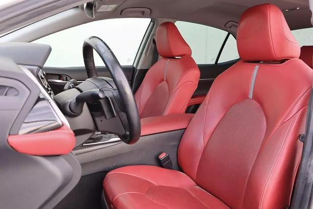 2022 toyota camry xse