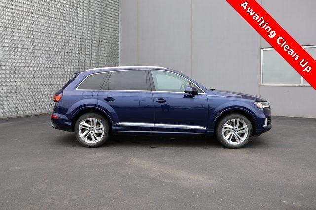 2021 audi q7 55 premium plus
