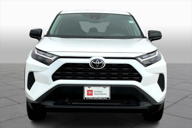 2024 toyota rav4 le