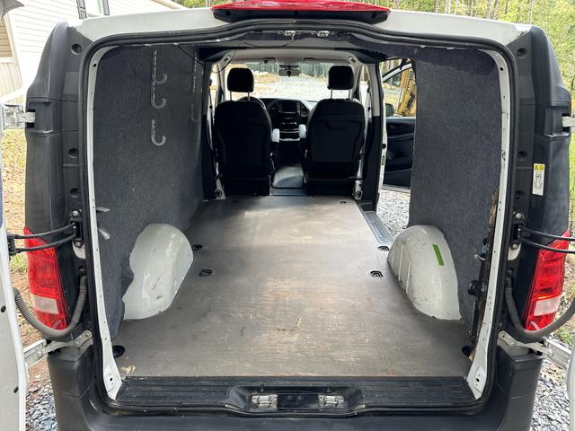 2021 mercedes-benz metris base