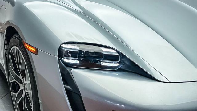 2022 porsche taycan