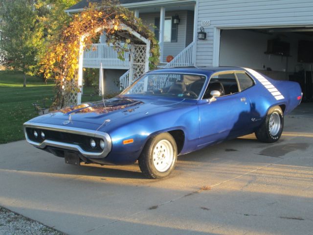 1972 plymouth road runner built 340 very clean car