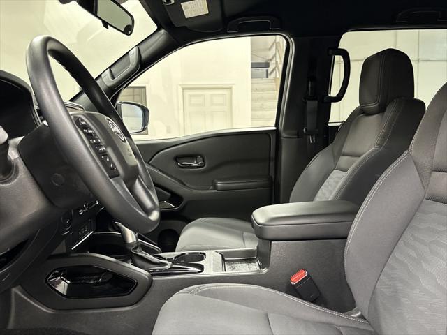 2023 nissan frontier sv