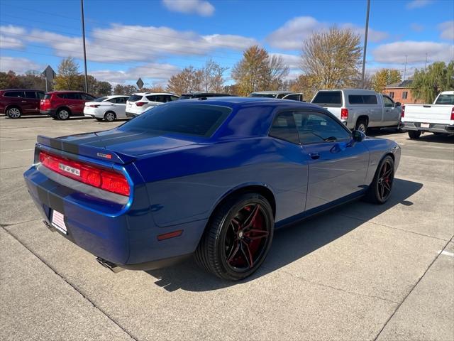 2012 dodge challenger srt8 392