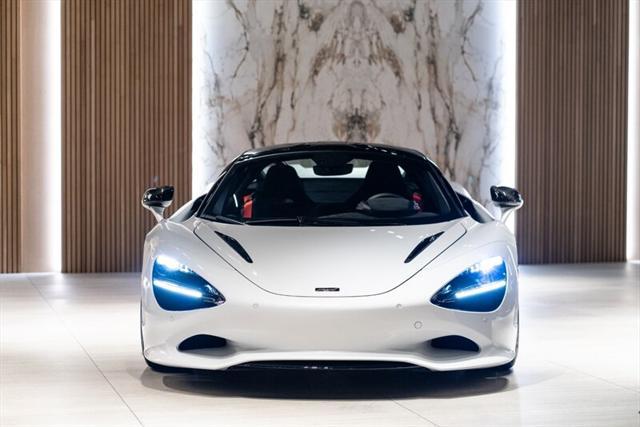 2024 mclaren 750s coupe