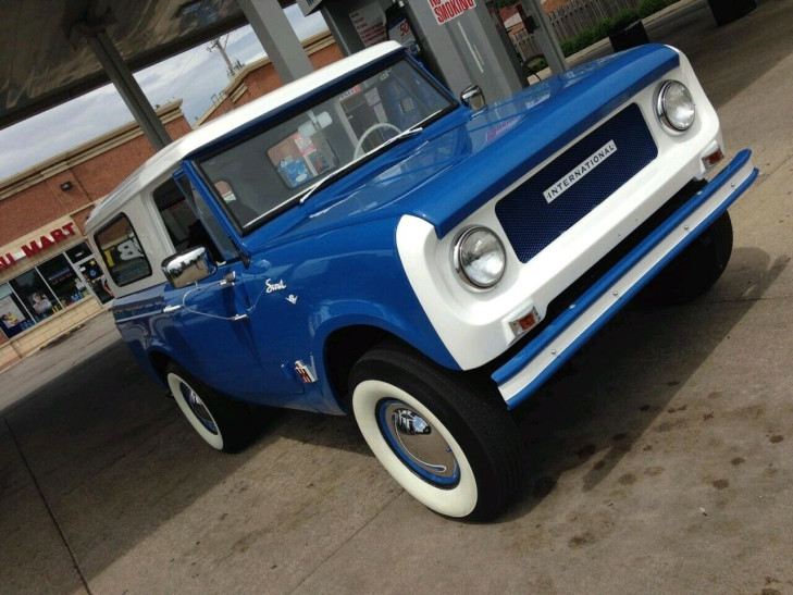 international scout 800