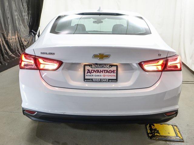 2022 chevrolet malibu lt