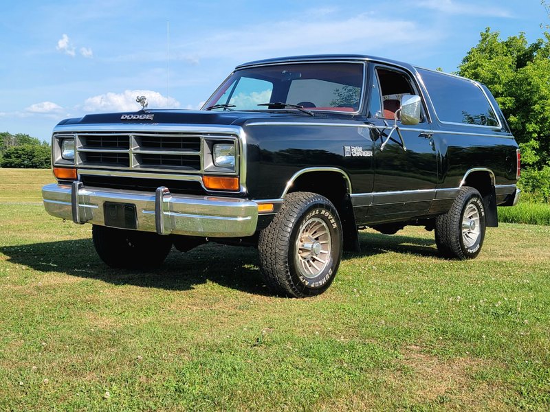 dodge ramcharger prospector 4 x 4