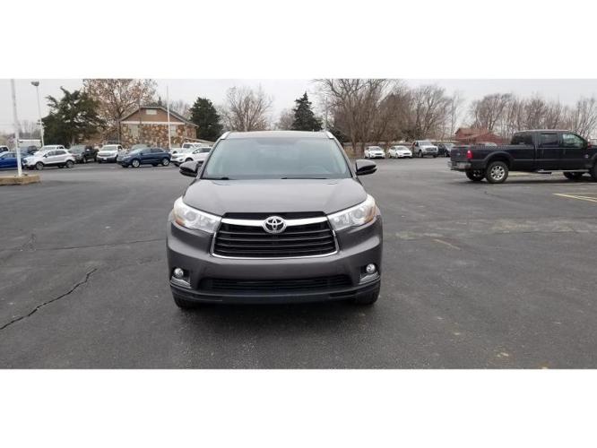 2015 toyota highlander limited awd limited 4dr suv for sale in arkansas city, kansas