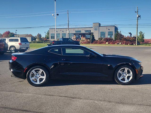 2022 chevrolet camaro 1lt