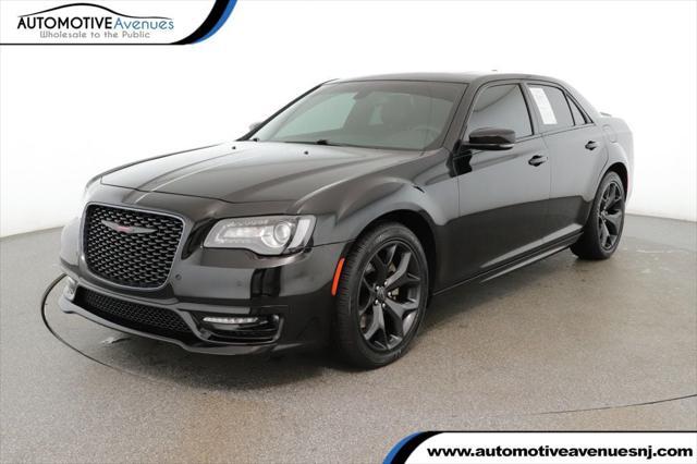2022 chrysler 300 s