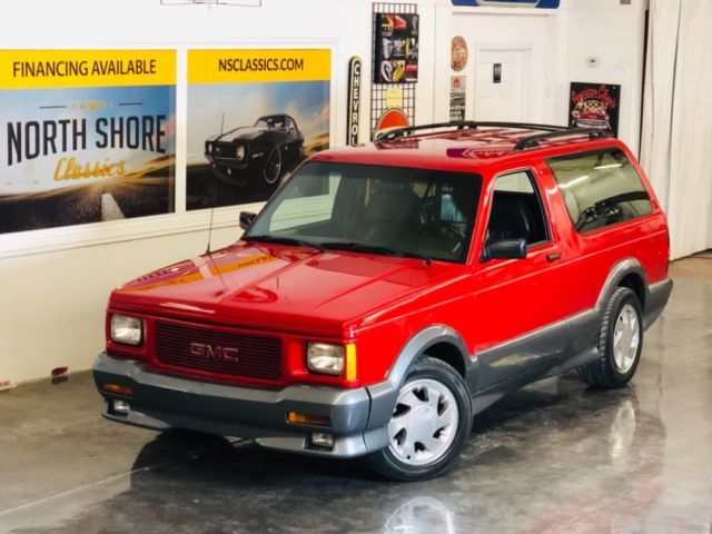 1993 gmc typhoon, red with 45,900 miles available now!