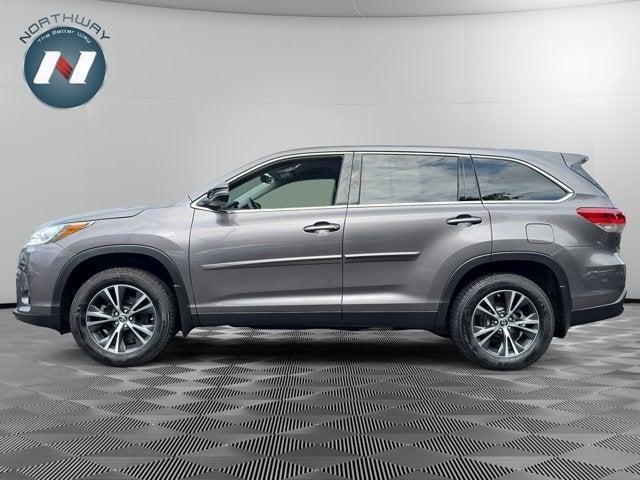 2019 toyota highlander le