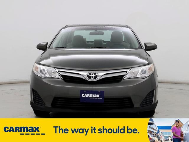 2014 toyota camry le
