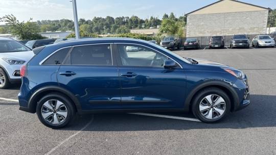 2020 kia niro lx