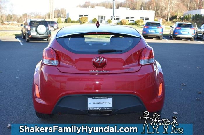 2016 hyundai veloster base 3dr coupe dct w/yellow accent interior for sale in oakville, connecticut