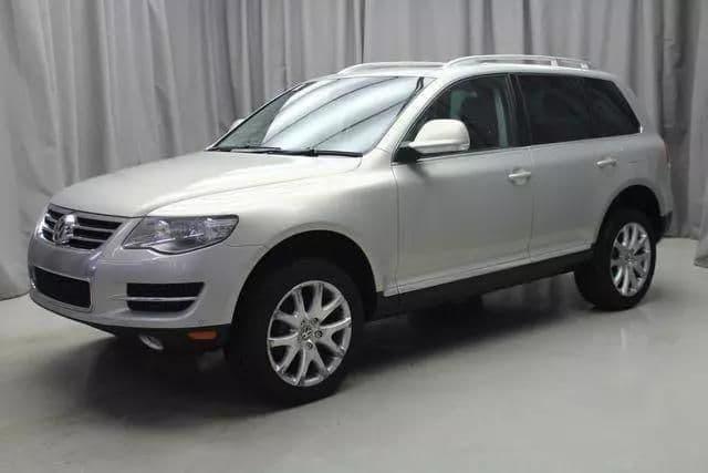 2008 volkswagen touareg 2 v8 fsi 4dr all-wheel drive in minneapolis, minnesota