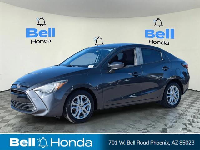 2017 toyota yaris ia base