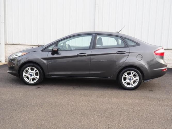 2015 ford fiesta se se 4dr sedan for sale in triadelphia, west virginia