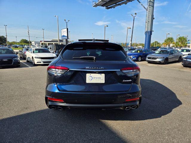 2022 maserati levante modena