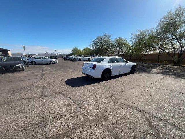 2022 chrysler 300 s