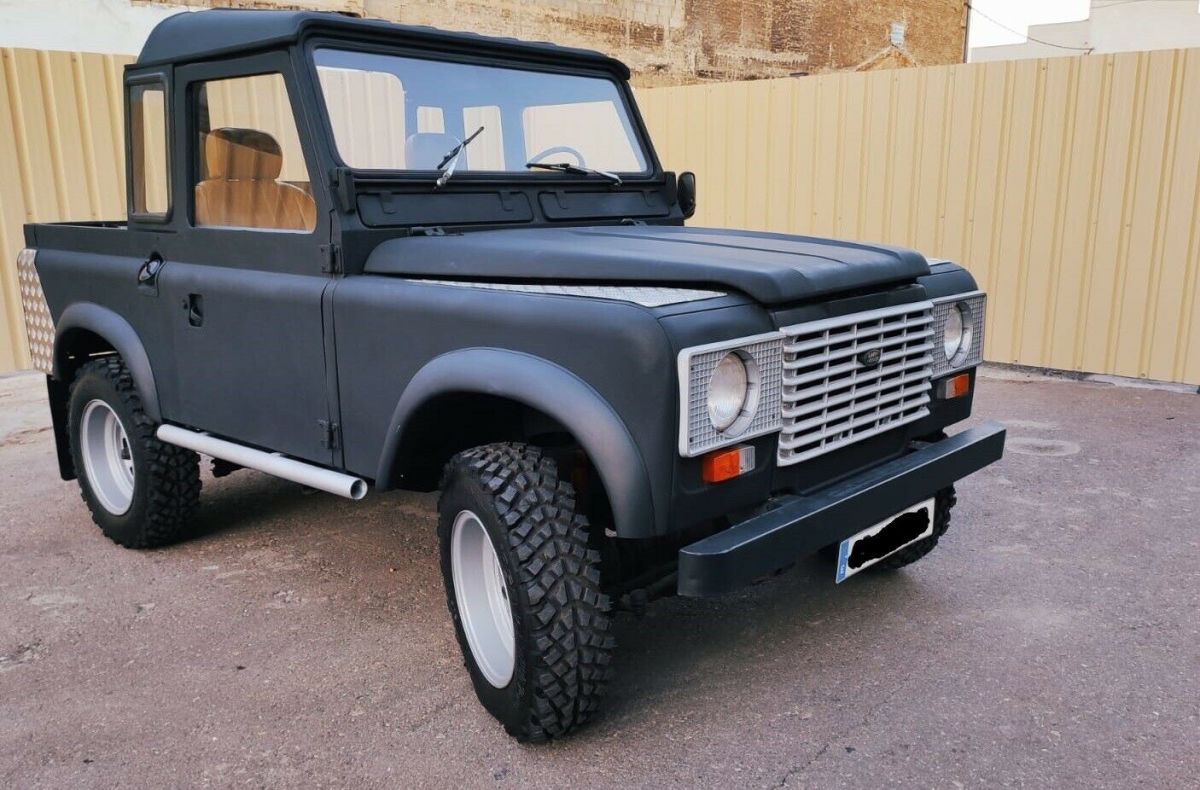 1973 land rover defender pick up truck