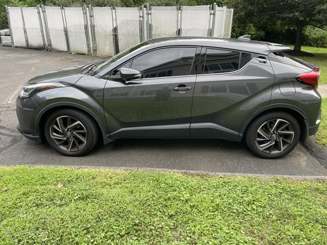 2022 toyota c-hr limited