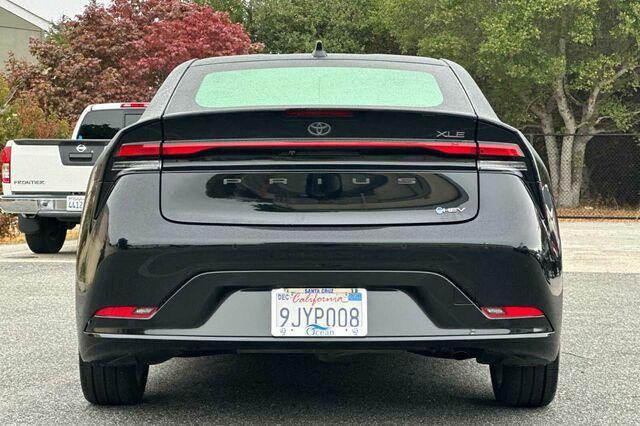 2024 toyota prius xle