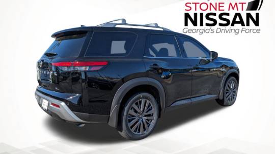 2024 Nissan Pathfinder sl premium package