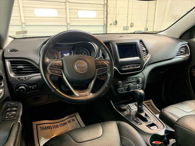 2020 jeep cherokee latitude lux