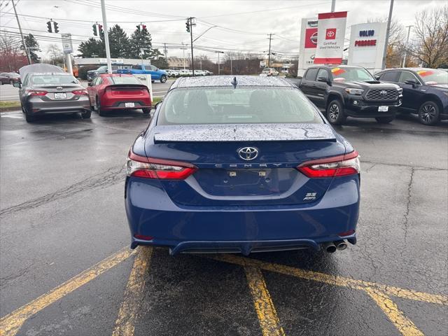 2023 toyota camry se