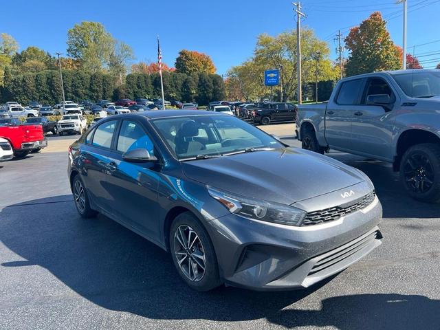 2022 kia forte lxs