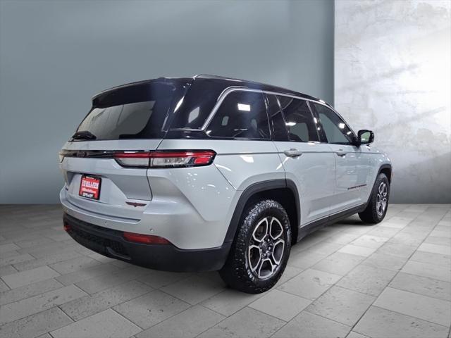 2022 jeep grand cherokee trailhawk 4x4