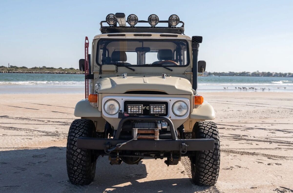 1982 toyota land cruiser brown fj40
