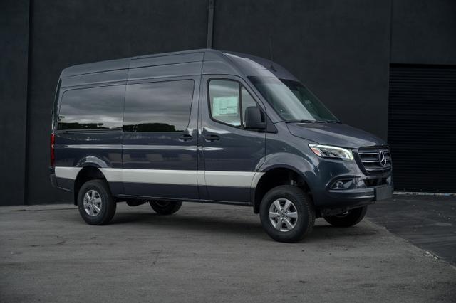 2023 mercedes-benz sprinter 2500 roof w/144 wb