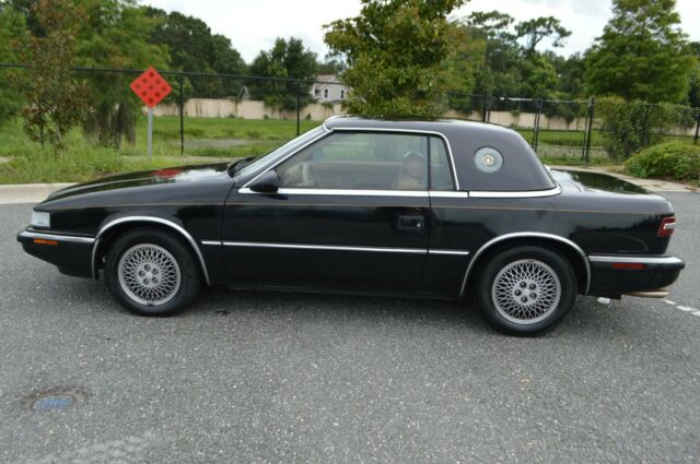 1990 maserati chrysler tc 61k miles both tops fl car clean title bid to win it!!