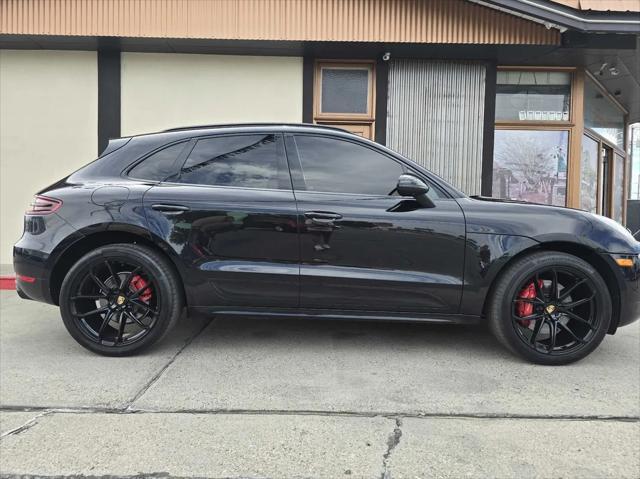 2017 porsche macan gts