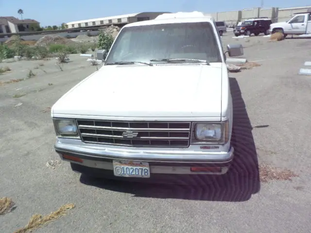 1988 chevrolet s10 extended cab pickup w/ camper shell- overheated/broke motor