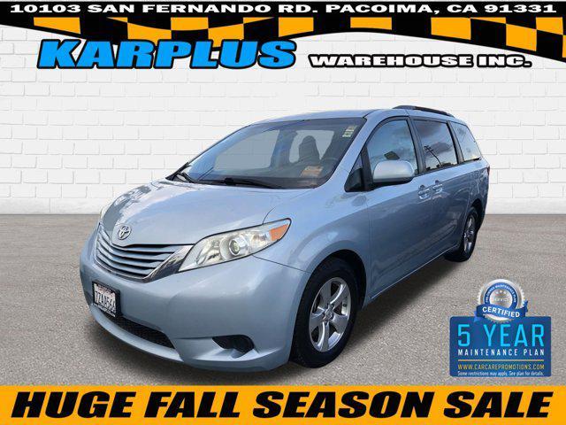 2017 toyota sienna le