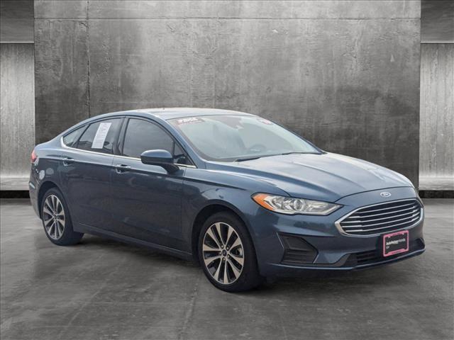 2019 ford fusion se