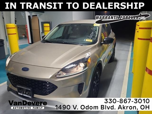 2020 ford escape se